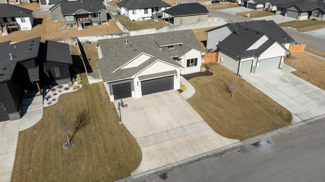 5437 N Saint Paul Ct, Wichita, KS 67204