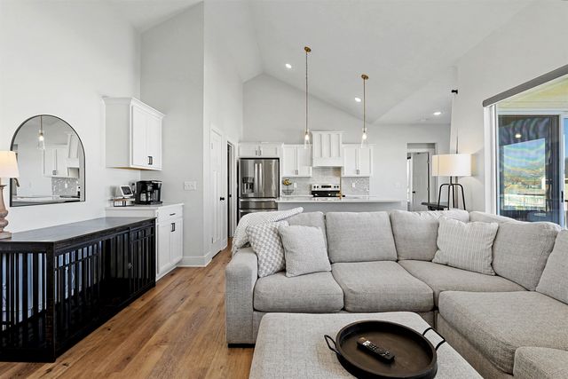 5437 N Saint Paul Ct, Wichita, KS 67204