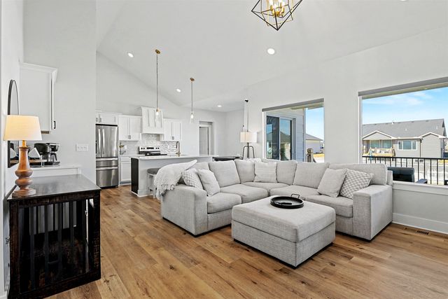 5437 N Saint Paul Ct, Wichita, KS 67204