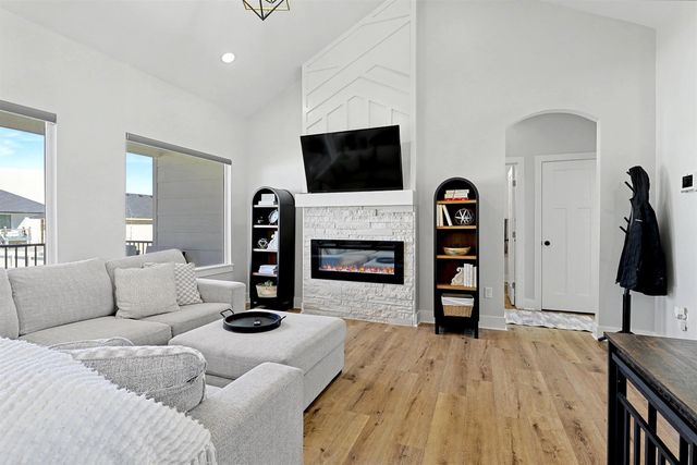 5437 N Saint Paul Ct, Wichita, KS 67204