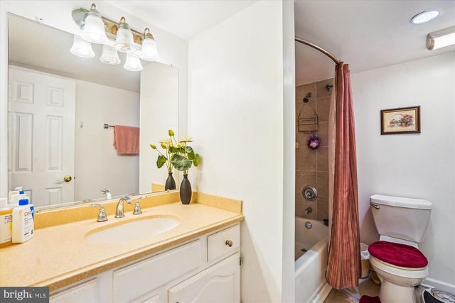 6300 Stevenson Ave Apt 523, Alexandria, VA 22304