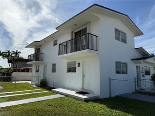3200 SW 88th Pl Front, Miami, FL 33165