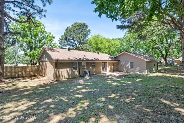 6770 Northwood Cove, Horn Lake, MS 38637