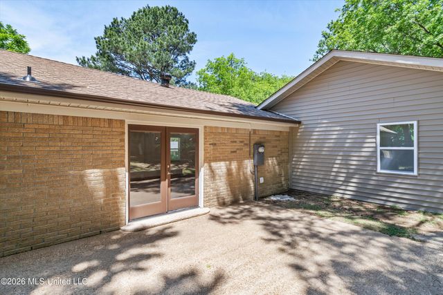6770 Northwood Cove, Horn Lake, MS 38637