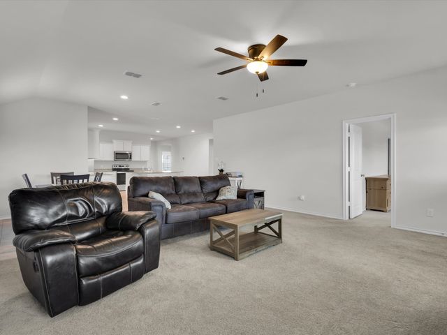 3033 Manu Street, Fort Worth, TX 76123