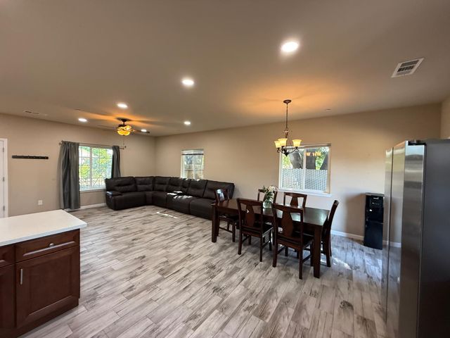 1707 Sylvia Street, Selma, CA 93662