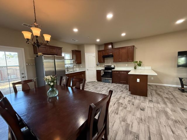 1707 Sylvia Street, Selma, CA 93662