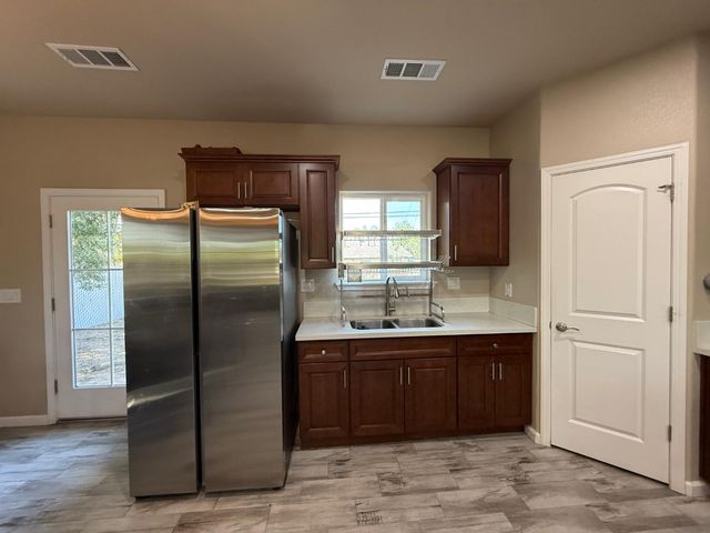 1707 Sylvia Street, Selma, CA 93662