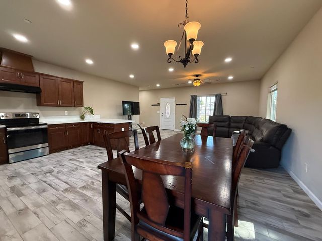 1707 Sylvia Street, Selma, CA 93662