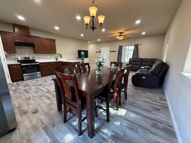 1707 Sylvia Street, Selma, CA 93662