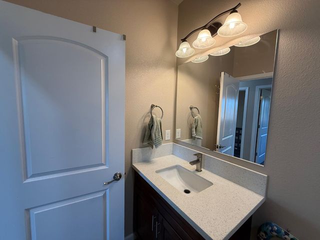 1707 Sylvia Street, Selma, CA 93662