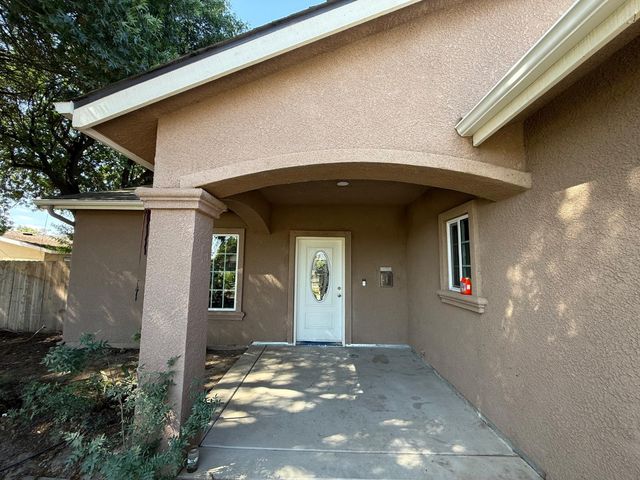 1707 Sylvia Street, Selma, CA 93662