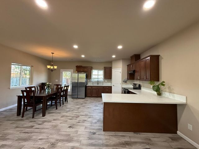1707 Sylvia Street, Selma, CA 93662