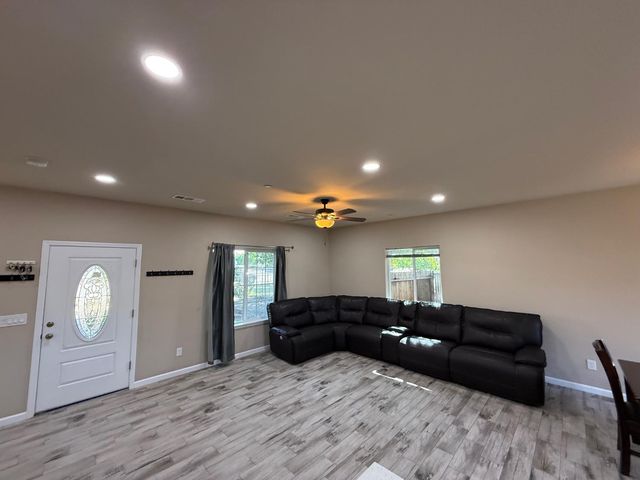 1707 Sylvia Street, Selma, CA 93662