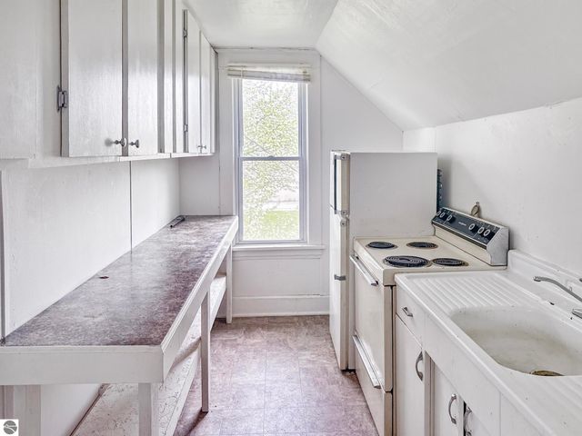 316 Euclid Street, Alma, MI 48801