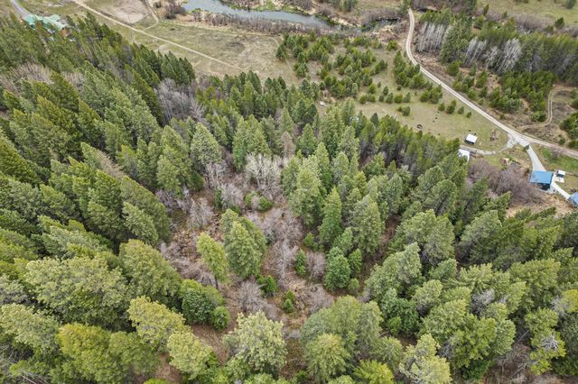 1901 Pines Rd, Newport, WA 99156