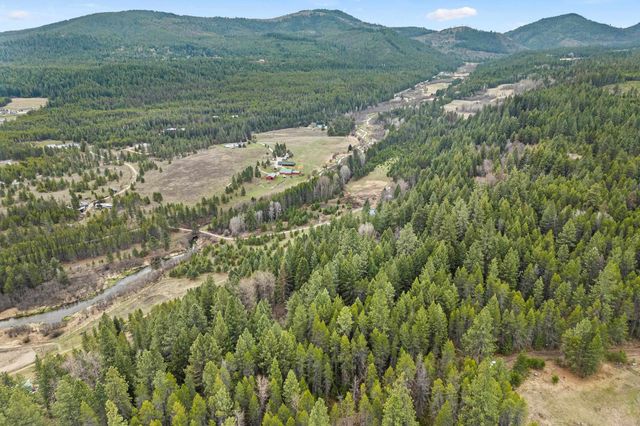 1901 Pines Rd, Newport, WA 99156