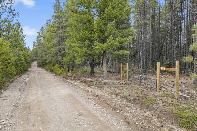 1901 Pines Rd, Newport, WA 99156