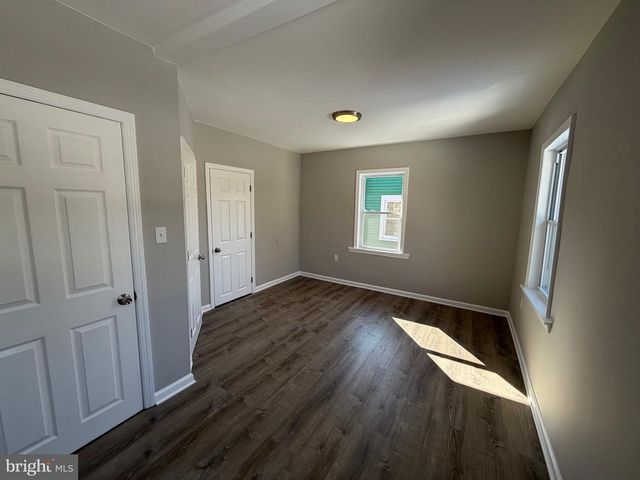 317 W BROAD ST, Palmyra, NJ 08065