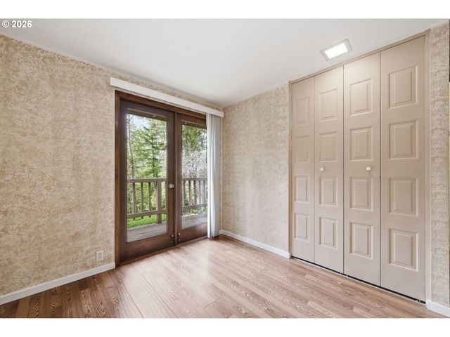 2879 TIMBERLINE Dr, Eugene, OR 97405