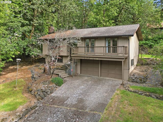 2879 TIMBERLINE Dr, Eugene, OR 97405