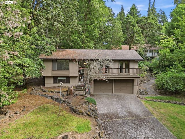 2879 TIMBERLINE Dr, Eugene, OR 97405