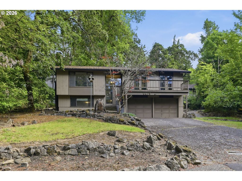 2879 TIMBERLINE Dr, Eugene, OR 97405