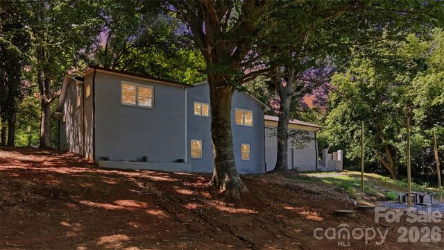 334 Country Lane, Mocksville, NC 27028