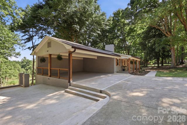 334 Country Lane, Mocksville, NC 27028