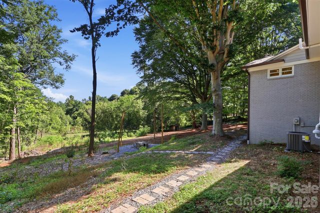 334 Country Lane, Mocksville, NC 27028