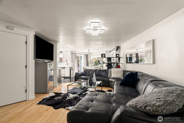 12737 NE 97th Place, Kirkland, WA 98033