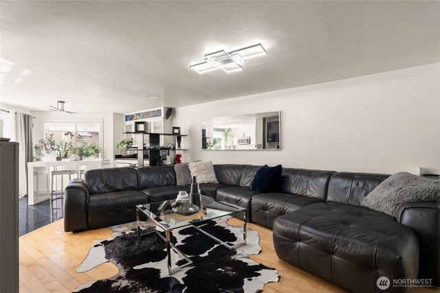 12737 NE 97th Place, Kirkland, WA 98033