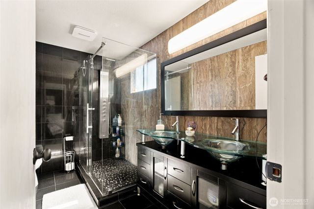 12737 NE 97th Place, Kirkland, WA 98033
