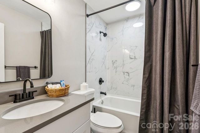 2000 Patio Court 119, Charlotte, NC 28205