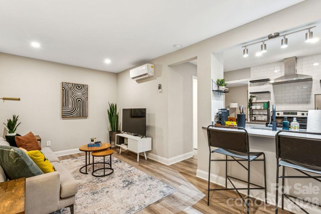 2000 Patio Court 119, Charlotte, NC 28205