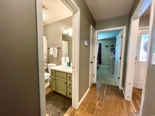 2520 Britton Drive, Jonesboro, AR 72405