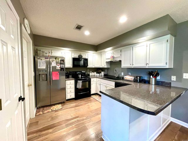 2520 Britton Drive, Jonesboro, AR 72405