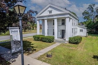 328 Main Street, Poultney, VT 05764