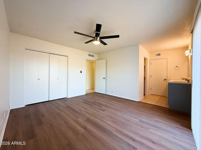 3630 E BEVERLY Lane, Phoenix, AZ 85032