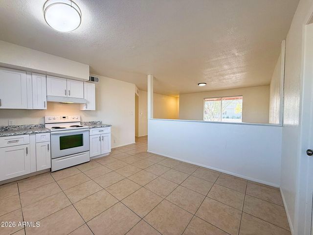 3630 E BEVERLY Lane, Phoenix, AZ 85032