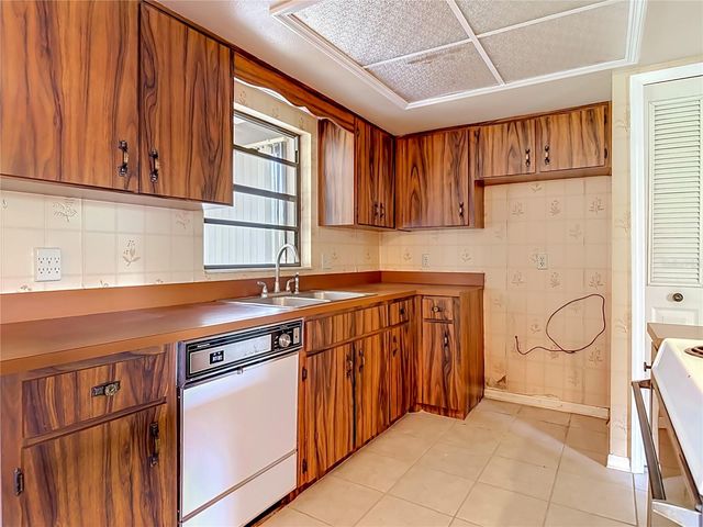 625 BRUNSWICK TERRACE, Deltona, FL 32725