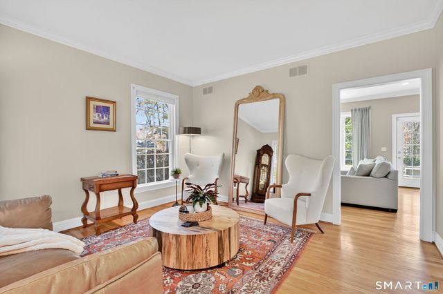 10 Old Meadow Way, Simsbury, CT 06089