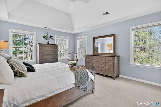 10 Old Meadow Way, Simsbury, CT 06089