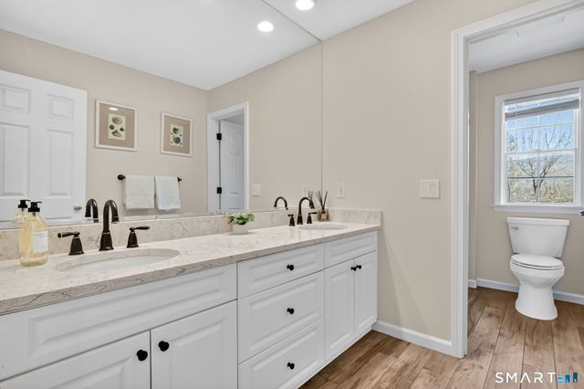 10 Old Meadow Way, Simsbury, CT 06089