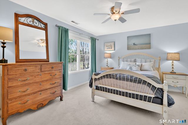 10 Old Meadow Way, Simsbury, CT 06089