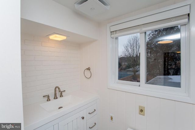 67 FERRY STREET, Lambertville, NJ 08530
