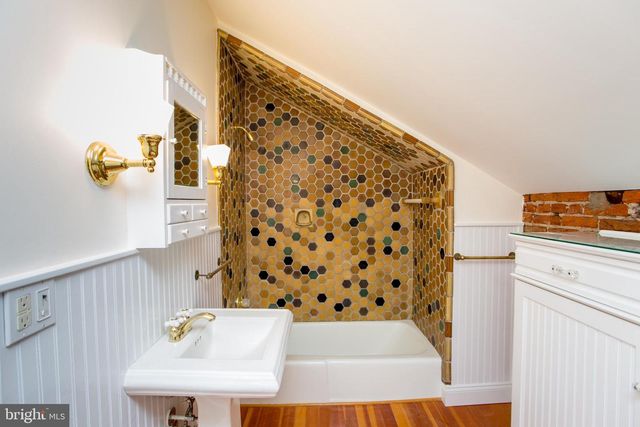 67 FERRY STREET, Lambertville, NJ 08530