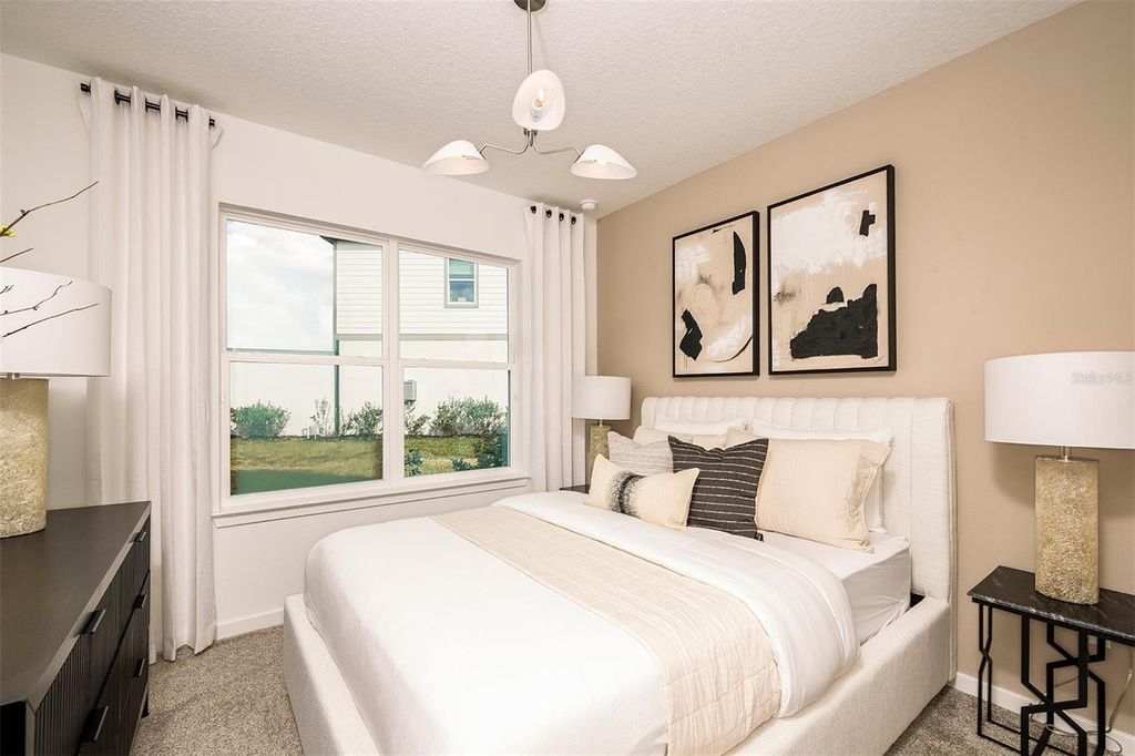 Image 9 of property listing at 9837 TRELLIS VINE WAY, Parrish, FL 34219