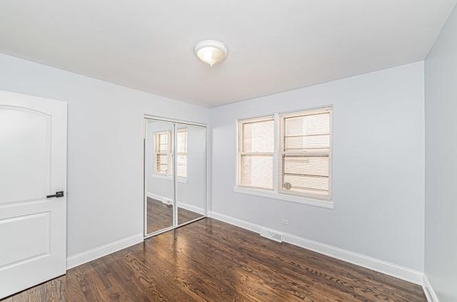 7530 N Oakley Avenue 2, Chicago, IL 60645