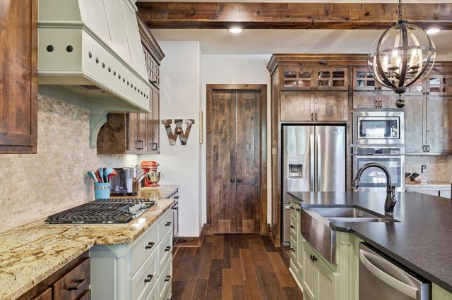 9112 Sirius Lane, Godley, TX 76044